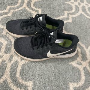 Nike Free RN black sneakers size 7 Women’s